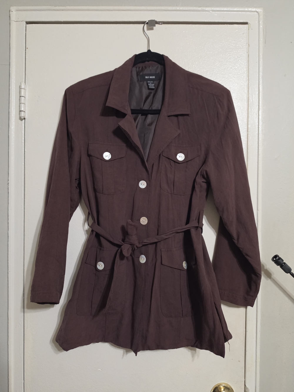 Silk House Suit Tag Says Small But Fit Medium